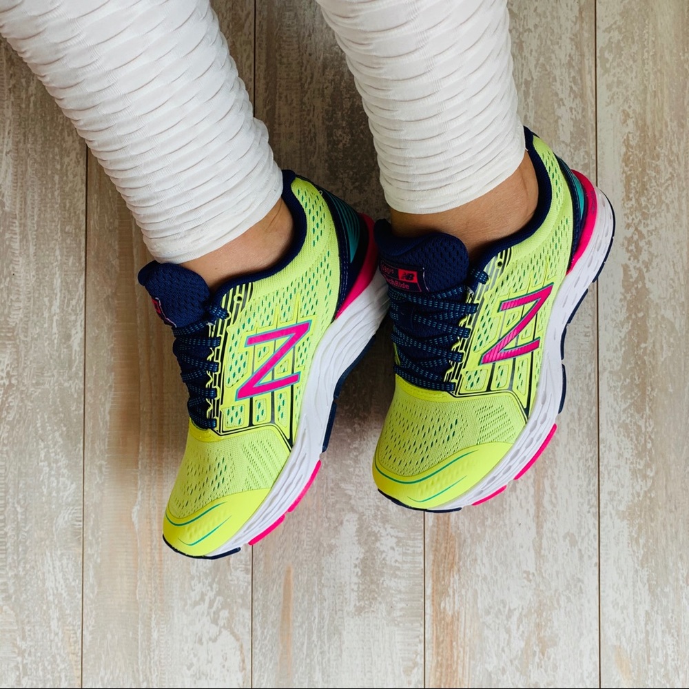 NWT new balance 680 sport sneakers - Picture 4 of 11